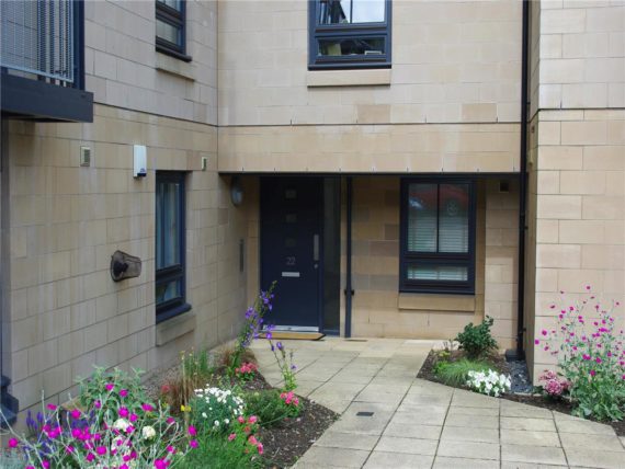 4 Bedroom Flat